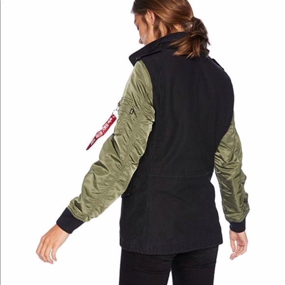 NWT women’s size Alpha Industries Fusion Field Jacket Black/Sage - Picture 2 of 4
